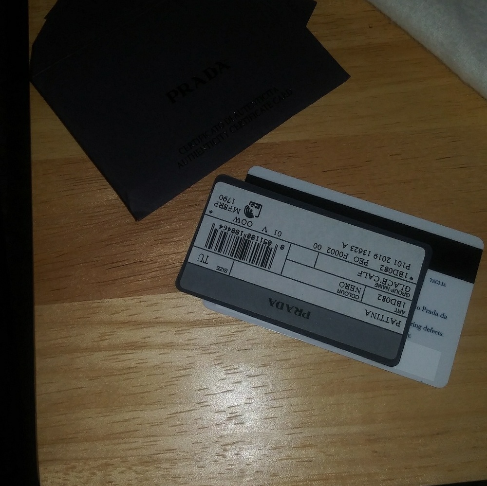 A brand new woman's Prada medium leather bag